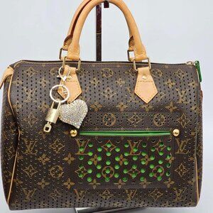 100% Auth Louis Vuitton Lock & Key with unbranded Bagcharm, Keycharm, Keychain